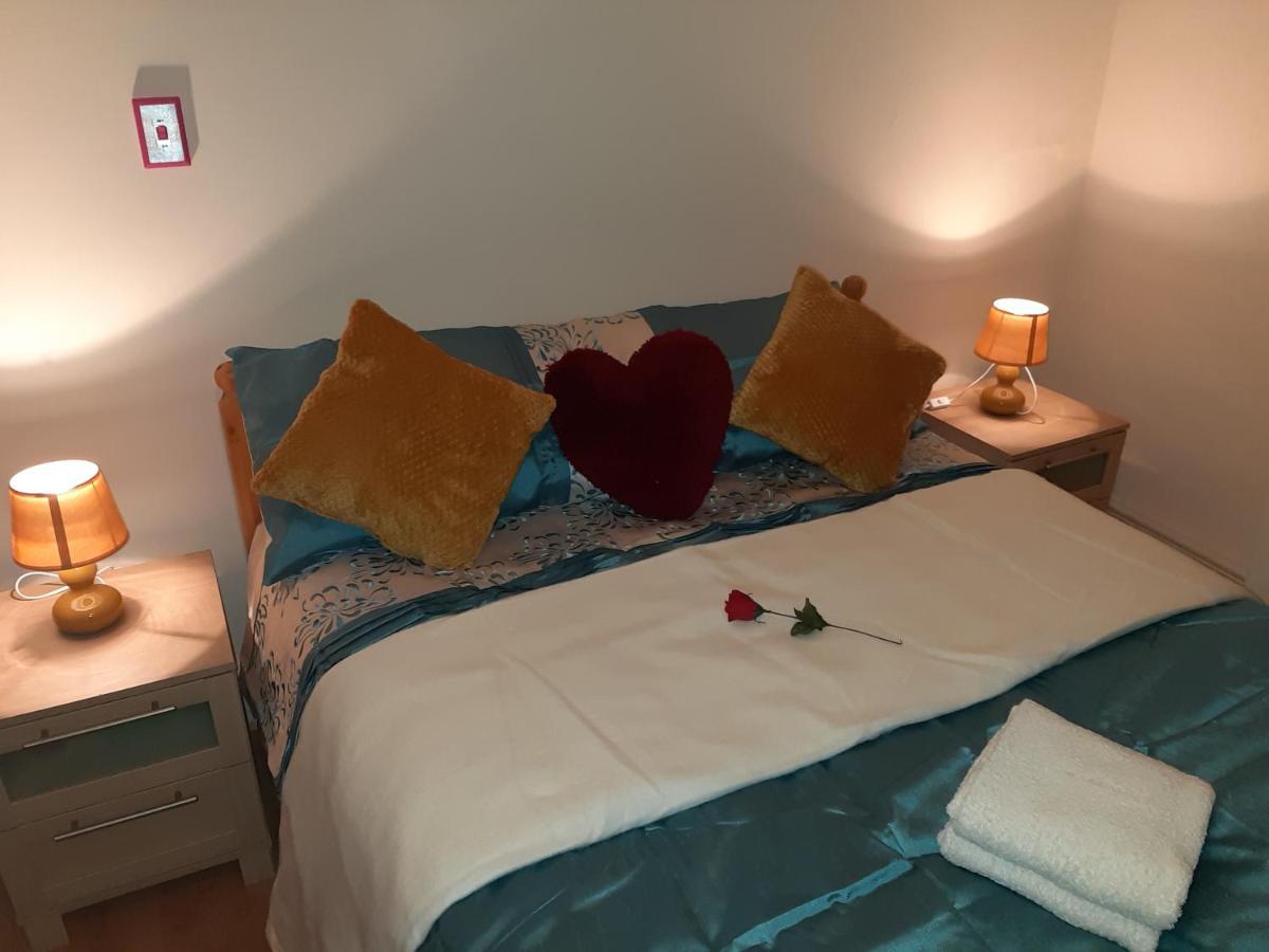 Phoenix Nights Guest House Barrow-in-Furness ภายนอก รูปภาพ