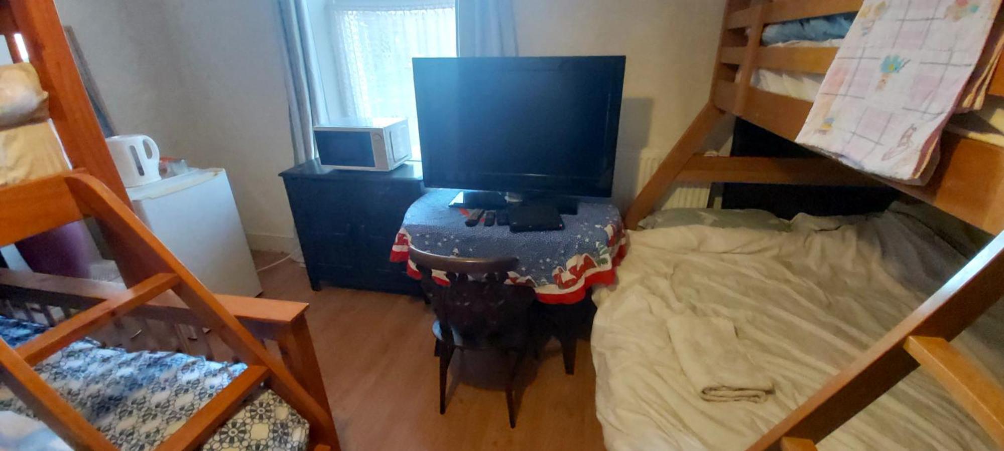 Phoenix Nights Guest House Barrow-in-Furness ภายนอก รูปภาพ