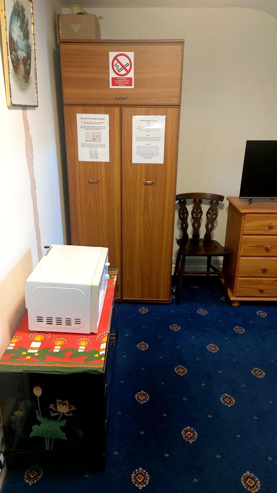 Phoenix Nights Guest House Barrow-in-Furness ภายนอก รูปภาพ